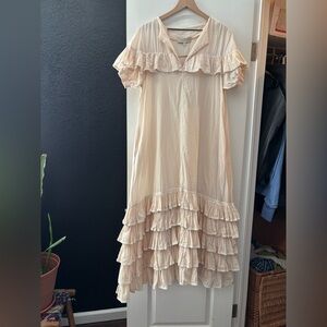 Levínia Cream dress